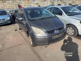 Coche siniestrado Mitsubishi Colt Colt (Z2/Z3), Hatchback, 2004 / 2012 1.3 16V 2006/6