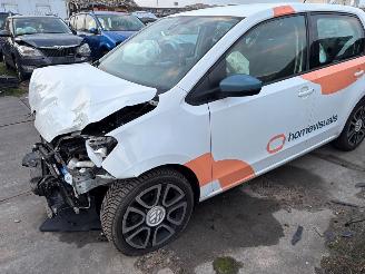Volkswagen Up!  picture 2