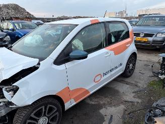 Volkswagen Up!  picture 3