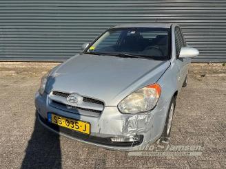 Auto incidentate Hyundai Accent Accent, Hatchback, 2005 / 2010 1.4i 16V 2006/9