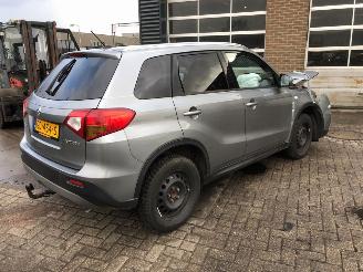 Suzuki Vitara  picture 2