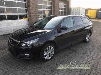 Uttjänta bilar auto Peugeot 308 308 SW (L4/L9/LC/LJ/LR), Combi 5-drs, 2014 / 2021 1.2 12V e-THP PureTech 110 2018/2