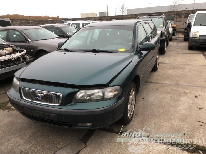 Volvo V-70 V70 (SW), Combi, 1999 / 2008 2.4 20V 140