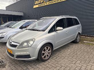 Opel Zafira  picture 3