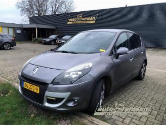 Vrakbiler auto Renault Scenic Scenic III (JZ), MPV, 2009 / 2016 1.4 16V TCe 130 2009/8