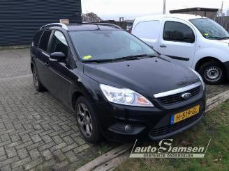 Vrakbiler auto Ford Focus Focus 2 Wagon, Combi, 2004 / 2012 1.6 16V 2010/10
