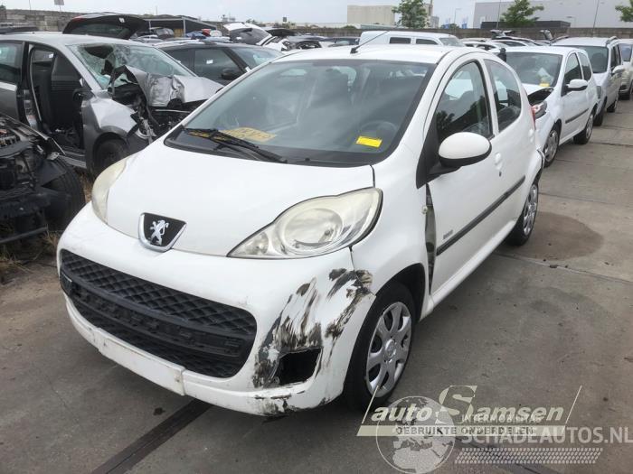 Peugeot 107 107, Hatchback, 2005 / 2014 1.0 12V