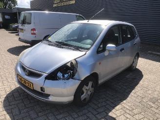Coche accidentado Honda Jazz  2002/7