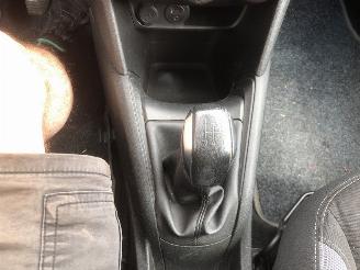 Peugeot 208  picture 11