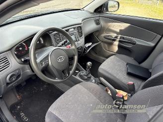 Kia Rio Rio II (DE), Hatchback, 2005 / 2011 1.4 16V picture 8