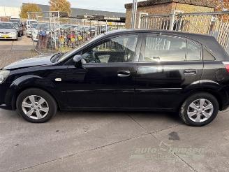 Kia Rio Rio II (DE), Hatchback, 2005 / 2011 1.4 16V picture 7