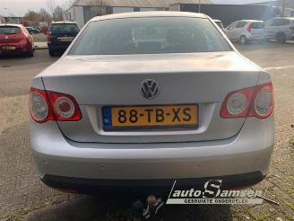 Volkswagen Jetta Jetta III (1K2), Sedan, 2005 / 2010 2.0 16V FSI picture 4