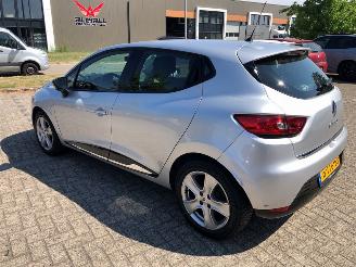 Renault Clio  picture 7