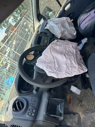 Opel Vivaro  picture 11
