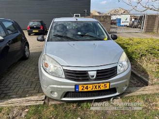 Vrakbiler auto Dacia Sandero Sandero I (BS), Hatchback, 2008 / 2013 1.2 16V 2009/9