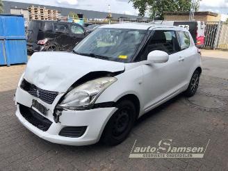 Vrakbiler auto Suzuki Swift Swift (ZA/ZC/ZD), Hatchback, 2010 / 2017 1.2 16V 2011/10