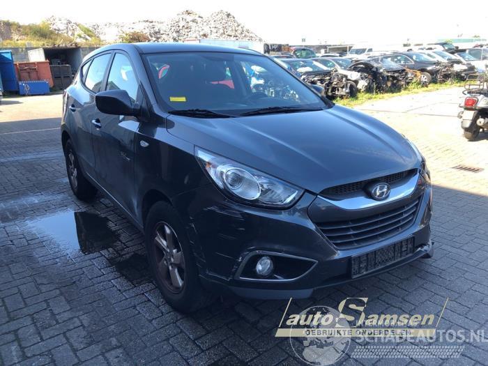 Hyundai Ix35 iX35 (LM), SUV, 2009 / 2015 1.6 GDI 16V