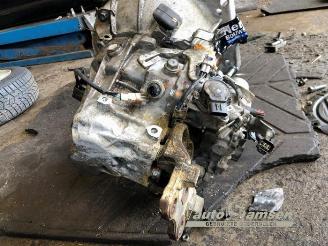 Peugeot 107 107, Hatchback, 2005 / 2014 1.0 12V picture 12