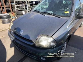 Uttjänta bilar auto Renault Clio Clio II (BB/CB), Hatchback, 1998 / 2016 1.4 1999/10