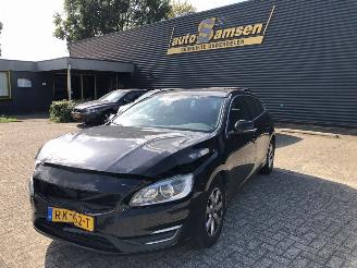 krockskadad bil auto Volvo V-60  2013/7