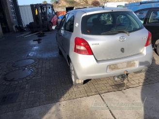 Toyota Yaris Yaris II (P9), Hatchback, 2005 / 2014 1.0 12V VVT-i picture 7