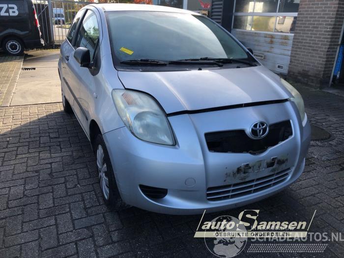 Toyota Yaris Yaris II (P9), Hatchback, 2005 / 2014 1.0 12V VVT-i