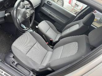 Mitsubishi Colt  picture 12