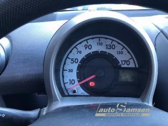 Toyota Aygo Aygo (B10), Hatchback, 2005 / 2014 1.0 12V VVT-i picture 11
