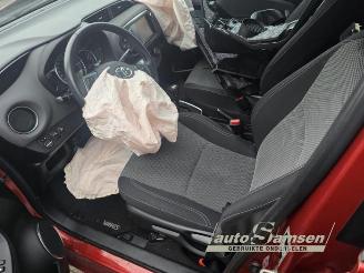 Toyota Yaris Yaris III (P13), Hatchback, 2010 / 2020 1.5 16V Hybrid picture 9