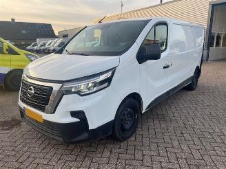 skadebil bedrijf Renault Trafic NISSAN NV300 2.0 DCI  L2H1 LANG AIRCO KLIMA EURO6 2022/10