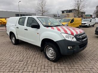 skadebil bedrijf Isuzu D-Max 2.5D 120KW DOUBLE CAB. 4WD 4X4  AIRCO KLIMA 2014/6