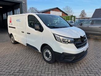 krockskadad bil bedrijf Renault Trafic 2.0 DCI 96KW L2H1 LANG AIRCO KLIMA EURO6 2025/2