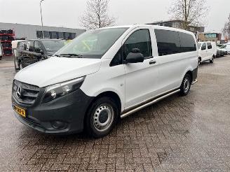 Coche accidentado Mercedes Vito TOURER 114 2.2 CDI 100KW AUTOM.  LANG PKW BRIEF 8P  KLIMA 2018/12