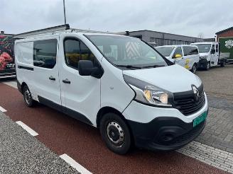 krockskadad bil bedrijf Renault Trafic 1.6 DCI  L2H1 LANG DC 5P AIRCO KLIMA EURO6 2018/7