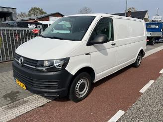 skadebil bedrijf Volkswagen Transporter 2.0 TDI 75KW L2H1 LANG AIRCO KLIMA EURO6 2017/11