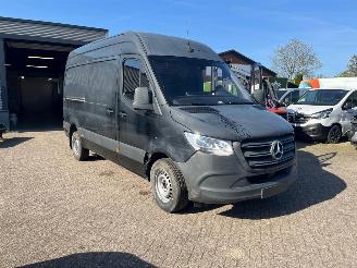 krockskadad bil bedrijf Mercedes Sprinter 314 CDI 366 L2H2 AIRCO KLIMA EURO6 2020/1