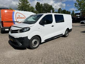 dommages fourgonnettes/vécules utilitaires Toyota Proace 2.0 D-4D 106KW DC LANG  AIRCO KLIMA EURO6 2023/10