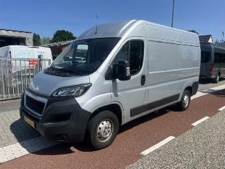 skadebil bedrijf Peugeot Boxer 2.0 BLUEHDI 120KW L2H2  AIRCO KLIMA EURO6 2019/12
