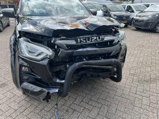 Isuzu D-Max 1.9d 120kw DOUBLE CAB. V-CROSS  AUT. 4WD KLIMA LEER picture 16