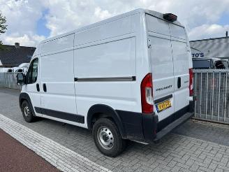 Peugeot Boxer 35 2.2 BLUEHDI 132KW L2H2 AIRCO KLIMA NEW MODEL. picture 2