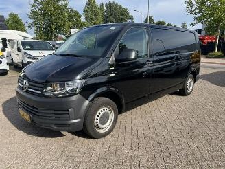 krockskadad bil bedrijf Volkswagen Transporter 2.0 TDI 110KW L2H1 LANG AIRCO KLIMA EURO6 2017/2