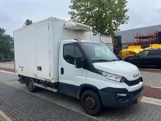 damaged commercial vehicles Iveco Daily 35S13 2.3D 93KW THERMO KING KUHLKOFFER KOELING LAADKLEP 2016/11