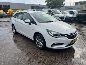Schadeauto Opel Astra TOURER 1.0 77KW AIRCO KLIMA NAVI 2019/9
