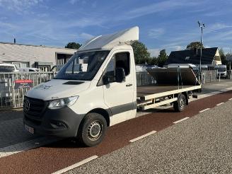 krockskadad bil bedrijf Mercedes Sprinter 317 CDI 125KW  CC  KOFFER LAADLEP  KLIMA MBUX 2023/10