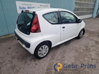 Peugeot 107 107, Hatchback, 2005 / 2014 1.0 12V picture 1