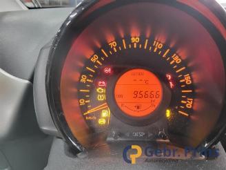 Peugeot 108 108, Hatchback, 2014 1.0 12V picture 8