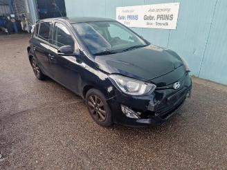 Coche siniestrado Hyundai I-20 i20, Hatchback, 2008 / 2015 1.2i 16V 2014/4