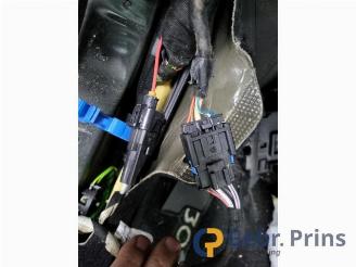 Peugeot 308 308 (L3/L8/LB/LH/LP), Hatchback 5-drs, 2013 / 2021 1.6 BlueHDi 120 picture 16