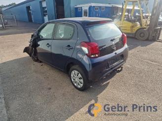 Peugeot 108 108, Hatchback, 2014 1.0 12V picture 4