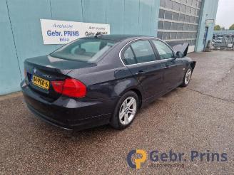 Salvage car BMW 3-serie 3 serie (E90), Sedan, 2005 / 2011 320d 16V Corporate Lease 2011/1